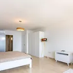 Sea View 5-bedroom In With Private Pool & Garden 빌라 칼칸