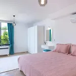 Sea View 5-bedroom In With Private Pool & Garden * 칼칸