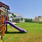 Sea View 5-bedroom In With Private Pool & Garden 빌라