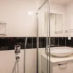 Sea View 5-bedroom In With Private Pool & Garden 칼칸