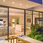 Sea View 5-bedroom In With Private Pool & Garden 빌라 *