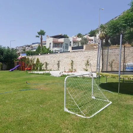 Sea View 5-bedroom In With Private Pool & Garden 빌라