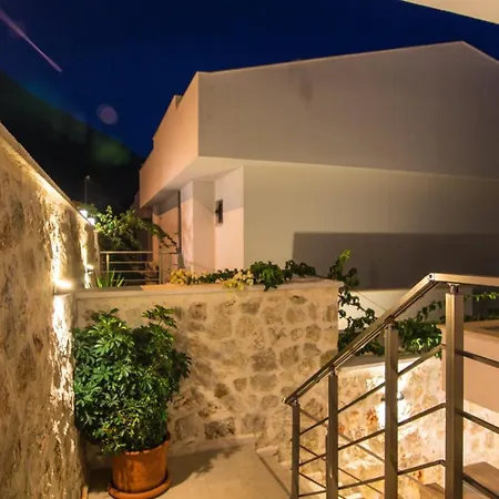 Sea View 5-bedroom In With Private Pool & Garden 빌라 칼칸